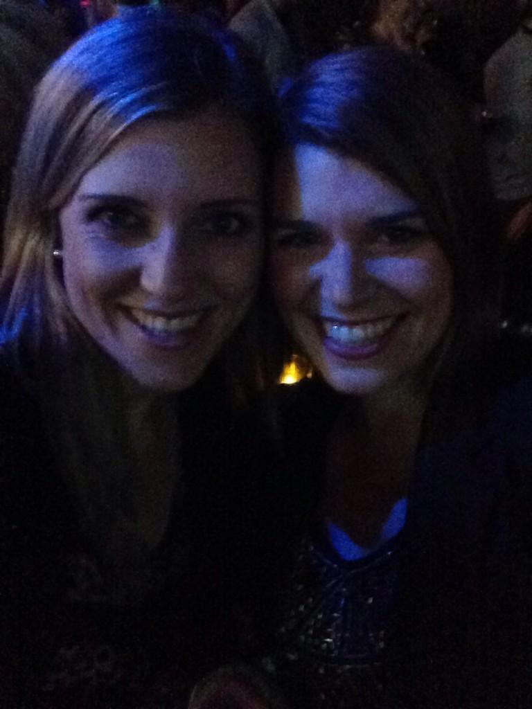 AndreaStreich's tweet photo. Sisters night @ladyantebellum concert! Thanks @universalmusicC #InfiniteMusic http://t.co/3z7HTyiwJg