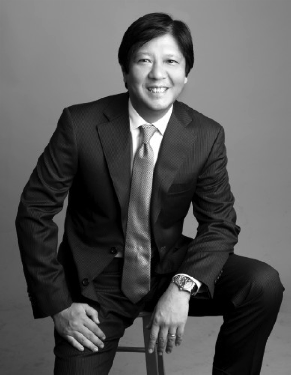 bbmp2016's tweet photo. BBM earned his Masteral in Warthon School of Business, Univ. of Pennsylvania, USA. #BBMP2016 #WeLoveBBM #RunBBM http://t.co/ffFGXh1l2m