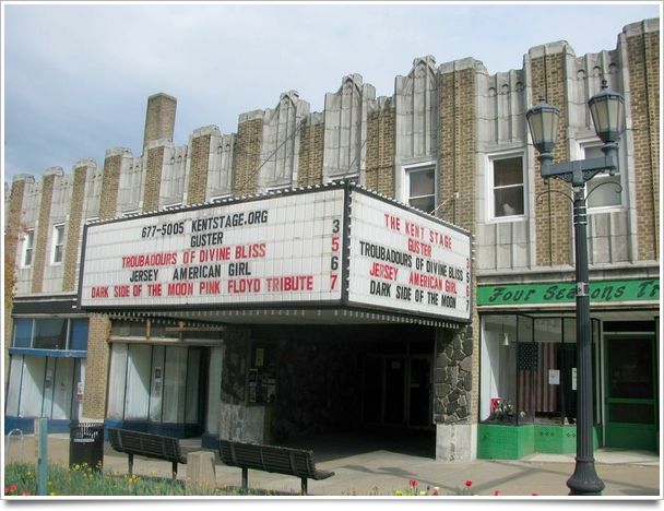 amhaunted's tweet photo. Fantastic visit to lovely, historic, #haunted @KentStage with #RicheleCharlton & #LauraLyn! http://t.co/AWY9Gw9jCL http://t.co/7oT8WIUiPZ