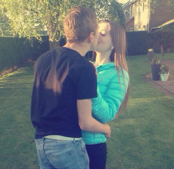 tom_aaldering's tweet photo. 200dagen💏💪 ik hou zo veel van jou never let you go💯 http://t.co/X26ZQKZAu5