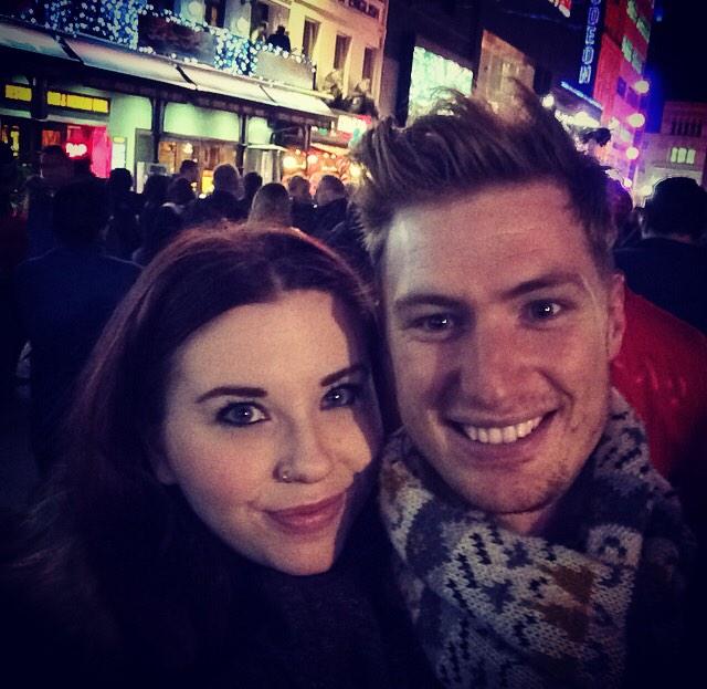 jamiepap's tweet photo. The #MockingjayPremiere was amazing. Great film and great night #MetroMockingjay @Ellesse_Tonkin http://t.co/HMtbjoI70Y