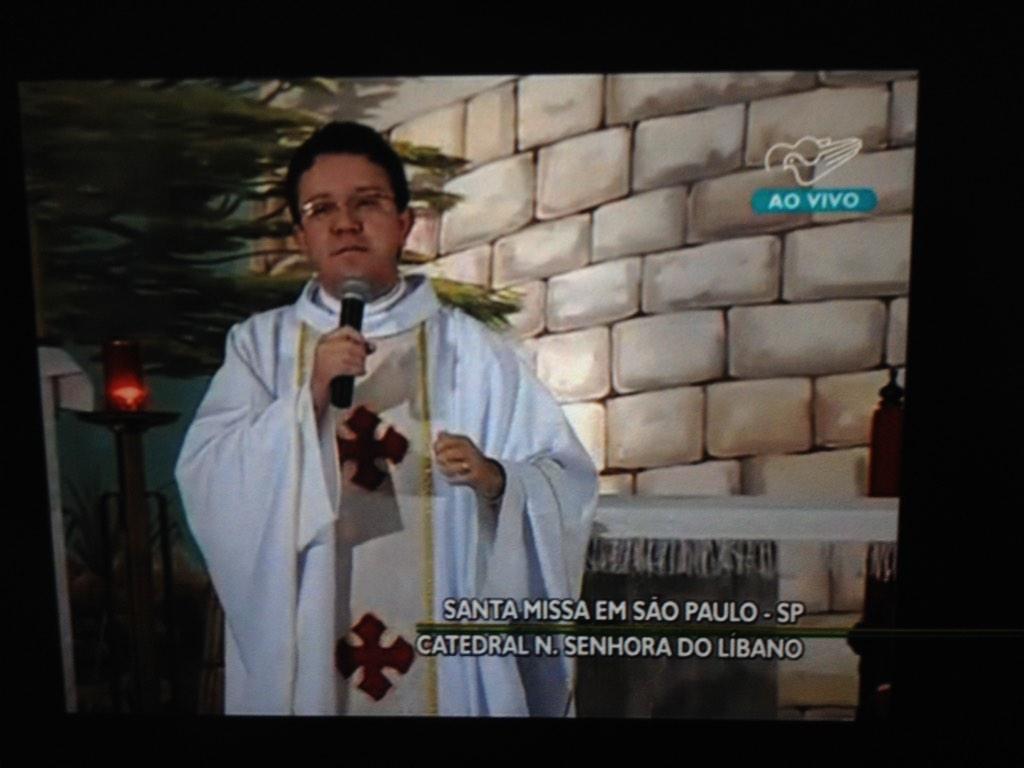Ivaniraeferdy's tweet photo. @PadrePaulinho como sempre usado por Deus e Virgem Maria me consolado,pois meu pai saiu de casa.Estou rezando por ele http://t.co/Jl7bOMQQux
