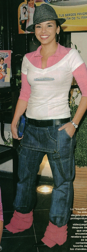 OTreacciones's tweet photo. Cuando abres Tuenti y te das cuenta de que la moda no era lo tuyo http://t.co/5VFLkErScZ