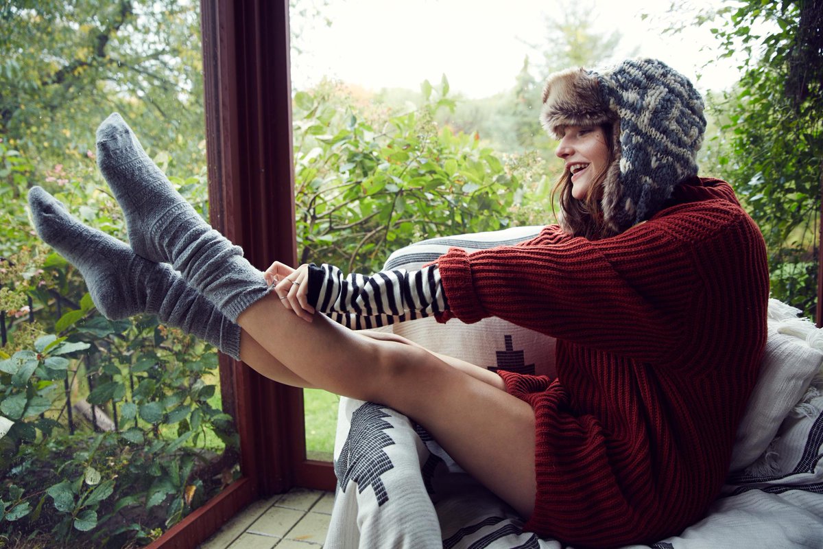 UrbanOutfitters's tweet photo. Warm toes = happy days. http://t.co/9Q3ywXzfzQ http://t.co/jA0UYbOw5r