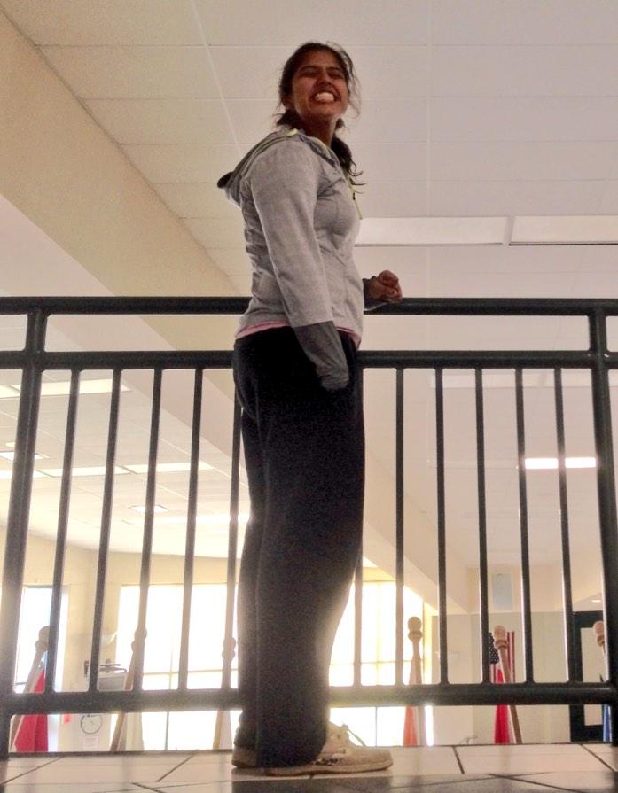 jywf_'s tweet photo. This week's edition of #modelpicmonday once again featuring Sonya (even tho she tried to kill me with a door today๐) http://t.co/eo6tAy6FW3