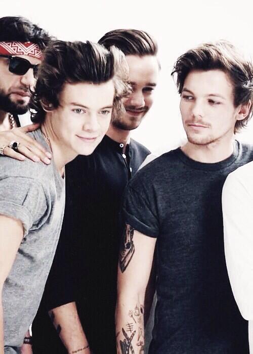 HoranButStyles's tweet image. #StopToControlLarry
I ship Larry.
Hate me unfollow me, whatever.
But I'm proud to ship Larry.