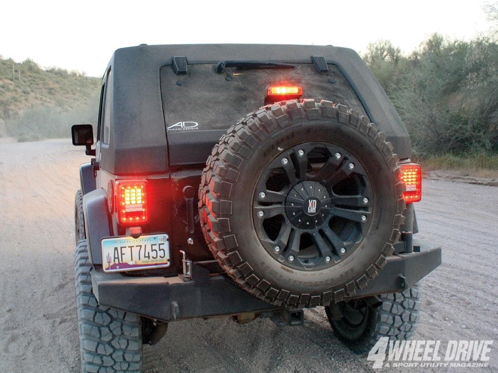 DreamJeeps's tweet photo. Look back at it #ass http://t.co/lutWroPp0j