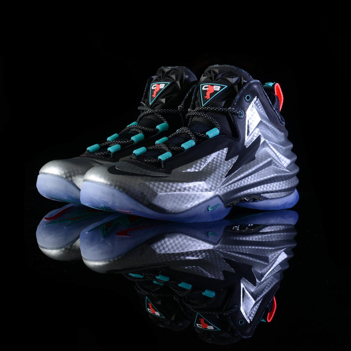 foot locker nike silver