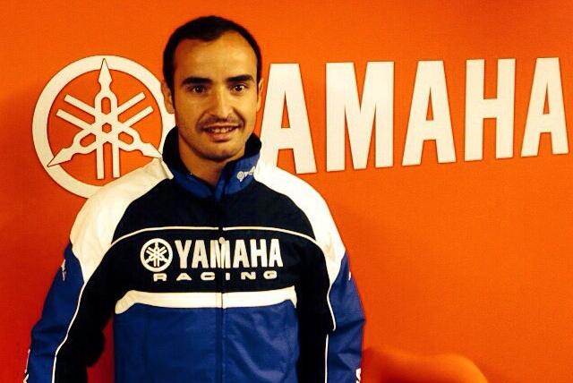 Como os adelantamos hace días Cristóbal Guerrero correrá con Yamaha en 2015. <a href="/Befuriouscom/">Befurious</a> befurious.com/confirmado-cri…