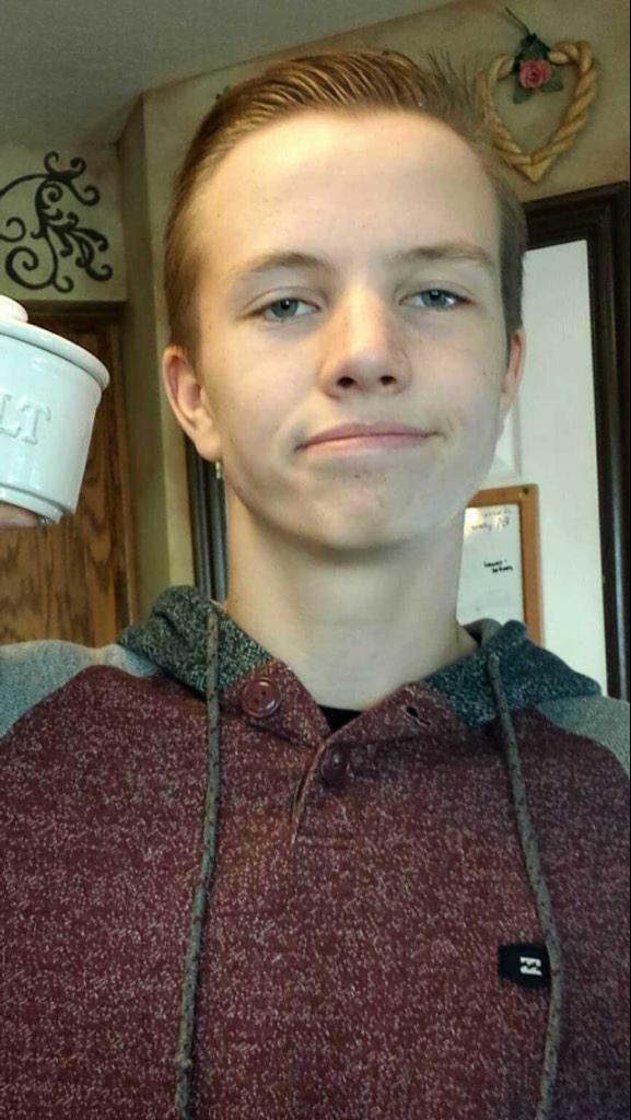 Davis Junior Couples tweet media