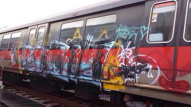 Embedded image permalink