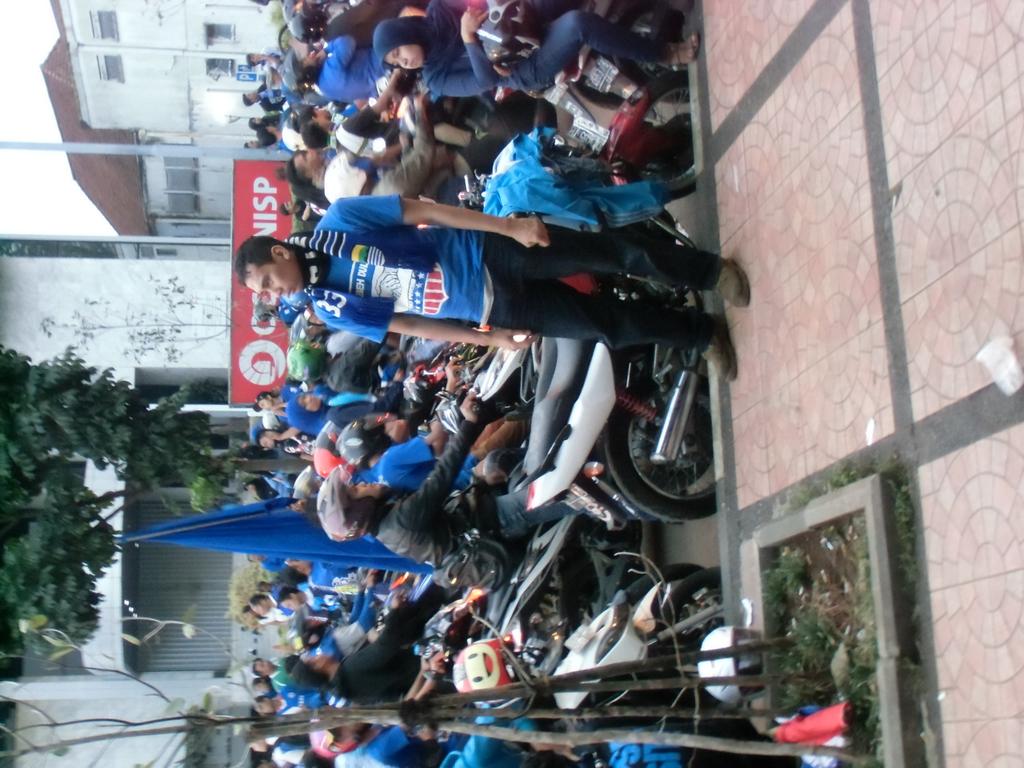 BarliRdn tweet picture