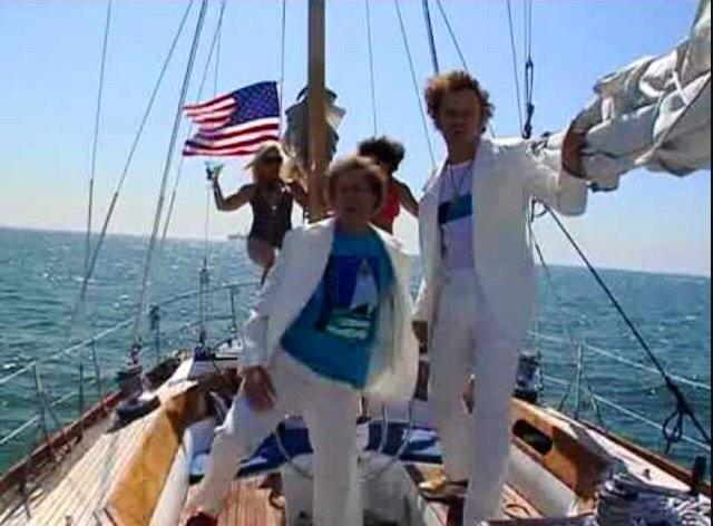 brennananddaIe's tweet photo. Deadliest catch, without the crabs
We're almost out of gas, Call the Arabs! http://t.co/uyXyDjeaNH