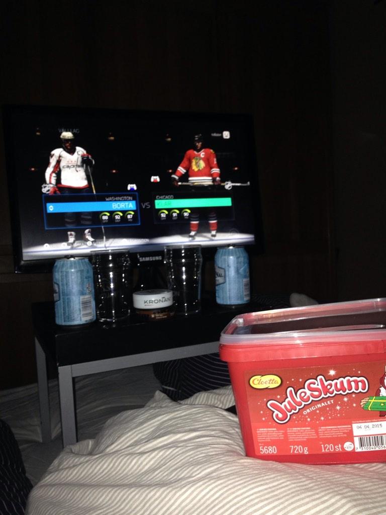 staark97's tweet photo. #lirk #nhl #2school4cool http://t.co/1SsThOyYJC
