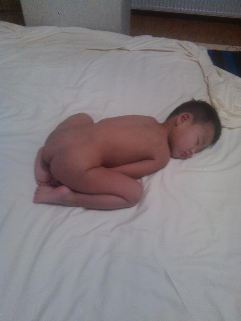 ogloonii mend .  ogloo bosoh hetsuu  baih daa .huuhdee ogloo sereeh l lav hetsuu yum baina 30 min lav iim baidaltai