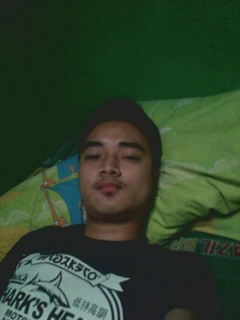 _andisusanto's tweet photo. Morn☀bangun tidur langsung jepret😜📷 http://t.co/kapojovJhT