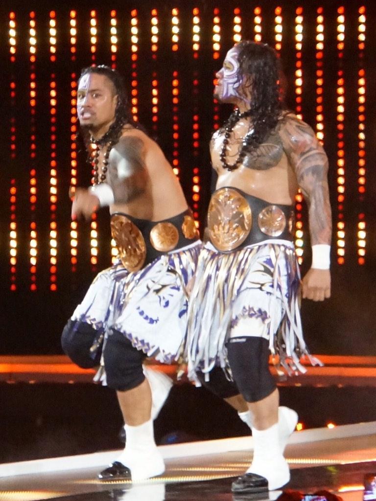 WWEVotingPolls's tweet photo. Twins Vs Brothers. 

RT : #TheShield 

Fav : #TheUsos http://t.co/T5l4H3fdEm