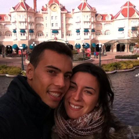 CarlitosA4's tweet photo. Contigo cada momento es perfecto!! @AroaC4 #ParisAC4 http://t.co/qAQfhhLkCb