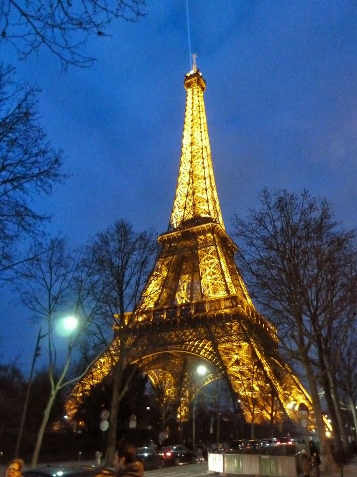 ------* SIEMPRE NOS QUEDARA PARIS *------ - Página 18 B2Ho1W1CQAIVES3