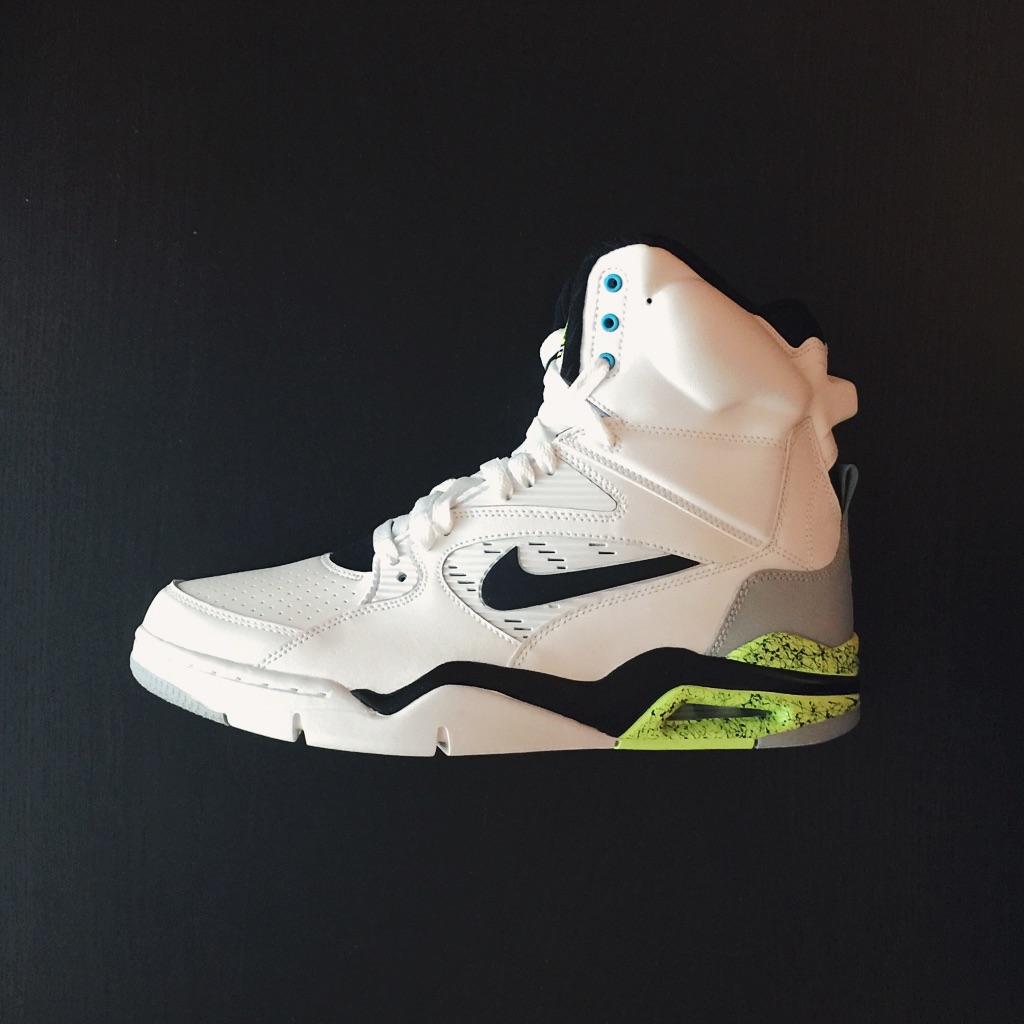 kurtzerkicks's tweet image. Nike bringing back the 90's #NikeAir #CommandForce #VSCOcam