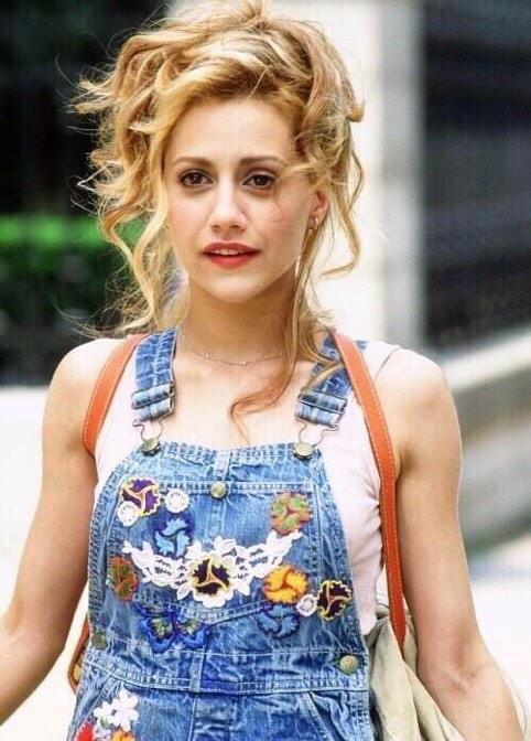 Happy birthday to Brittany Murphy  RIP beautiful 