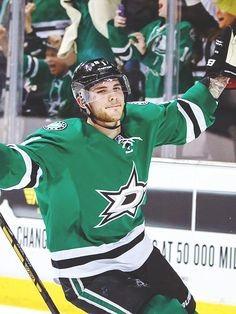 ZDFOfficial's tweet photo. Congratulations to our 3 Stars! Steve Mason (3 W .955 SV%), Tyler Seguin (3 G 1 A), and Jaden Schwartz (1 G 3 A)! http://t.co/4u2sG6rwP9