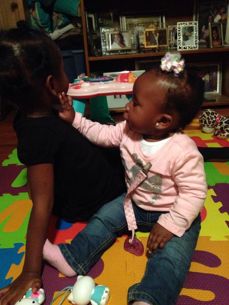 Honey_love09's tweet photo. Before I go to bed I jus wanna post my babies.... They really love each other. It's just so cuteπππ...#tmchris http://t.co/DDWPSOsnDJ