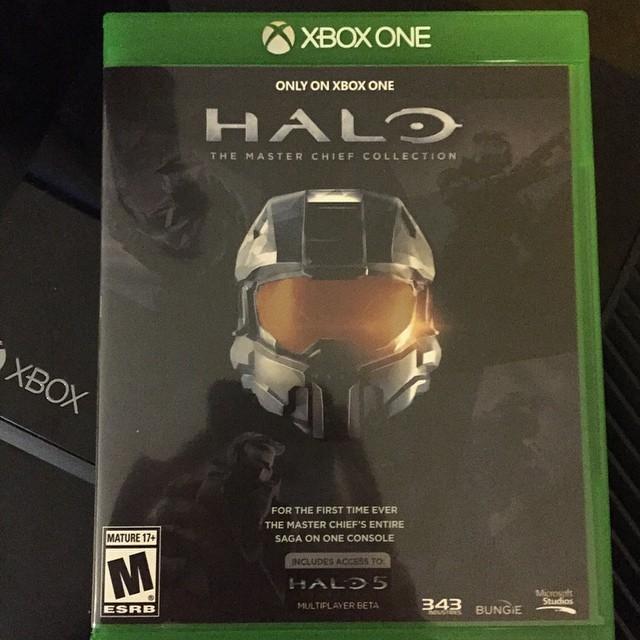 ImTheDoctor50's tweet photo. The amount of excitement is indescribable!!! Halo The Master Chief Collection is finally here!!! #XboxOne #Halo #... http://t.co/Yu3Yte7aks