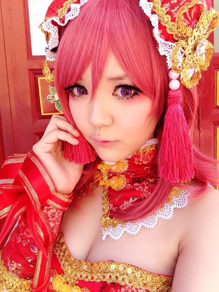 ying_tze's tweet photo. Photoshoot done ! 💗✨ #cosplay http://t.co/YvYAnV40wM