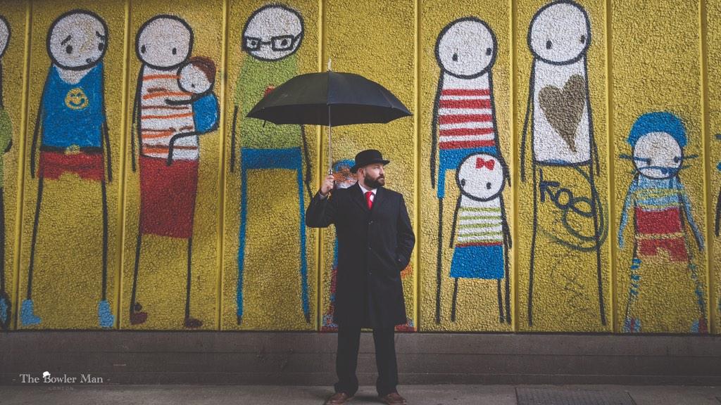 Image 17: #thebowlerman embracing modern art underneath #HungerfordBridge #Southbank #London #londonislovinit