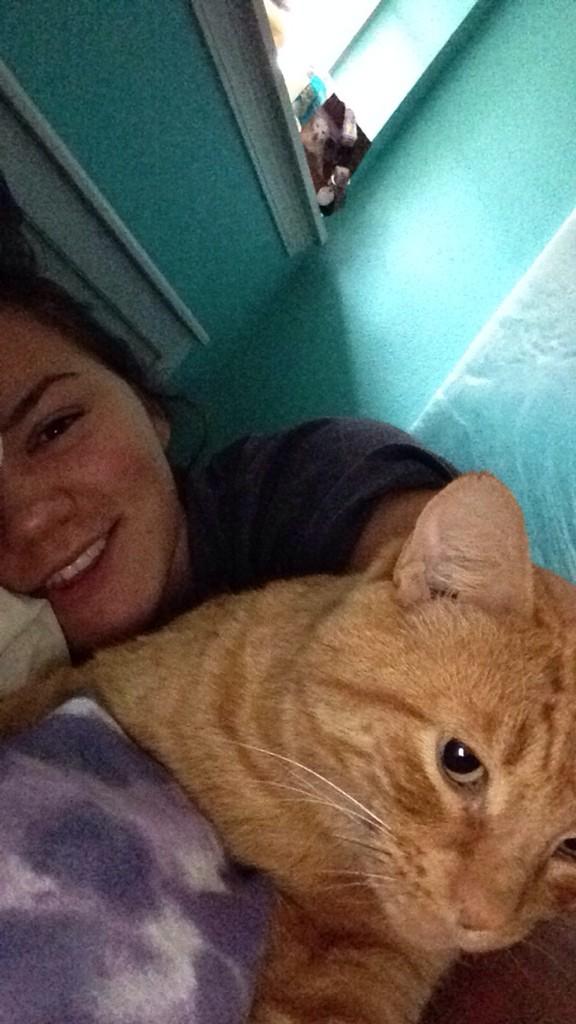 hanny_belizzle's tweet photo. I miss my best friend... #Mufasa #whydidheleave #husband #loveyouforever http://t.co/FABbcu2LbX