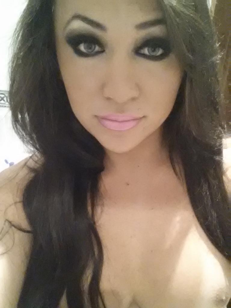f0305c98e2eb430's tweet photo. Buenas noche a todos y para  vos otros un bueno martes a todos 👌😌💋🙈🙊 http://t.co/XSvPPbrWGG