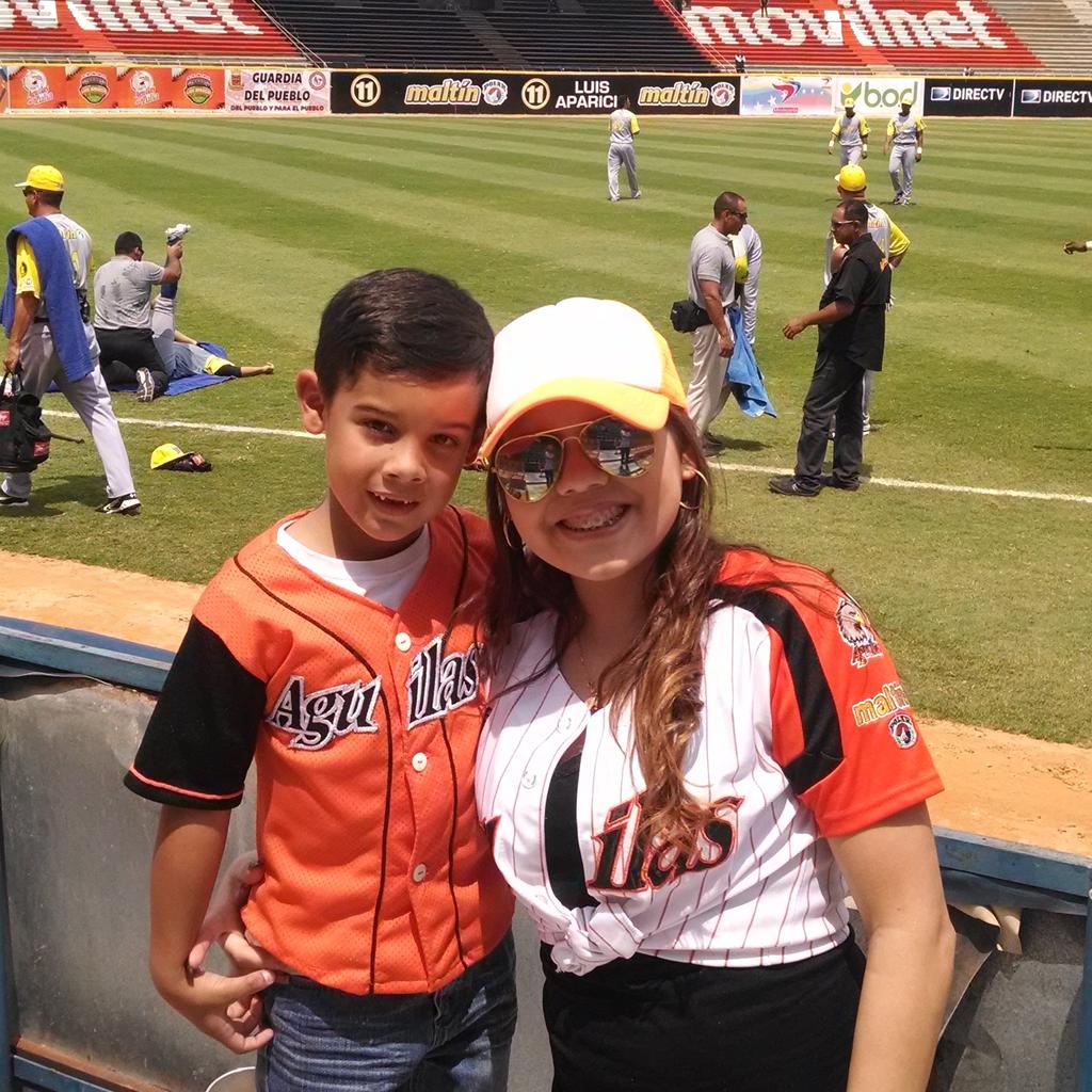 JeMontiel3's tweet photo. @DIRECTVSports #beisbolpordirectv http://t.co/jtD2Acxv6c