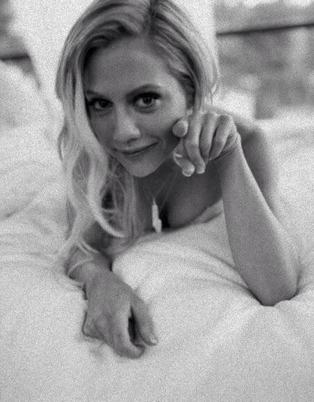 Happy birthday Brittany Murphy. Its so sad to see you gone  youre beautiful 
