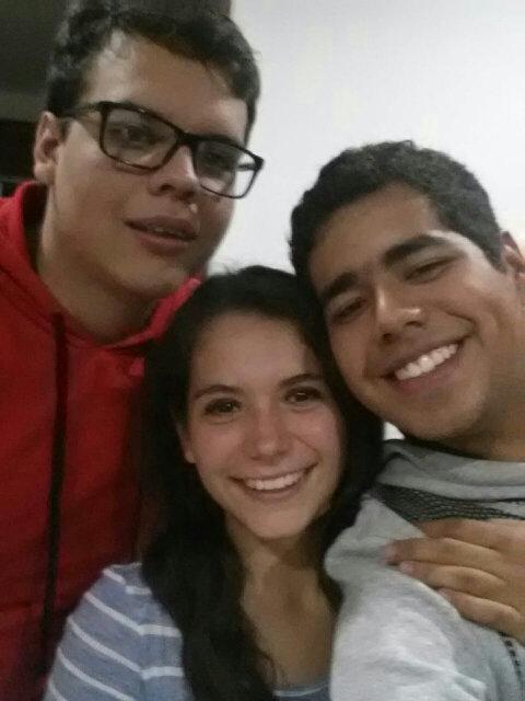 LuCeRoVeR's tweet photo. Mes amies http://t.co/YBtjwqqRFU