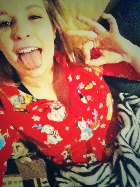 KourtneyBarron4's tweet image. GUYS I BOUGHT A CHRISTMAS NIGHT GOWN #MUCHHAPPY 🎄🎅👏