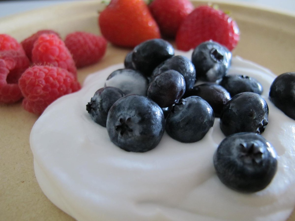 sarahskitchen1's tweet photo. mmm coconut whip cream. Have you made it before? My favorite dessert! #palep #vegan #coconutwhipcream http://t.co/GWcs66rNgU