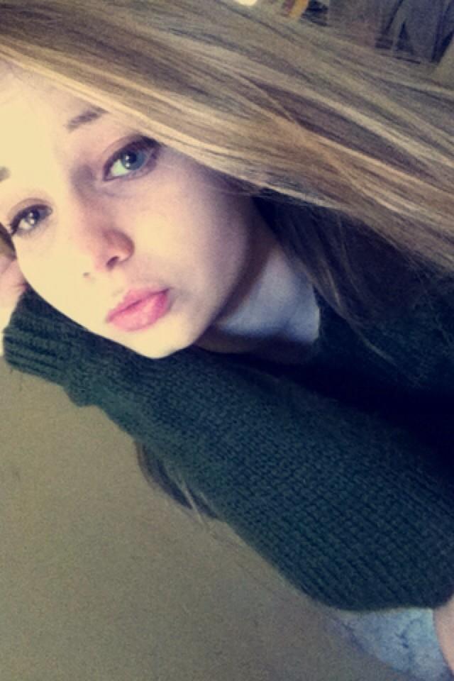 anotherganon's tweet image. “@WG_Daily: Quote this with a selfie! Must be following to be retweeted! 😘💜”