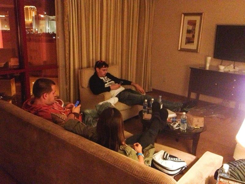 EricMorris1616's tweet image. Newhouse chilling in his room. #wsop2014