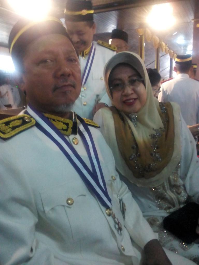 Jabatankimiamalaysia בטוויטר Tahniah Ketua Pengarah Jabatan Kimia Malaysia Ybhg Dato Ahmad Ridzuan Bin Ibrahim D P S K Kelantan Http T Co 76hddjrtqt