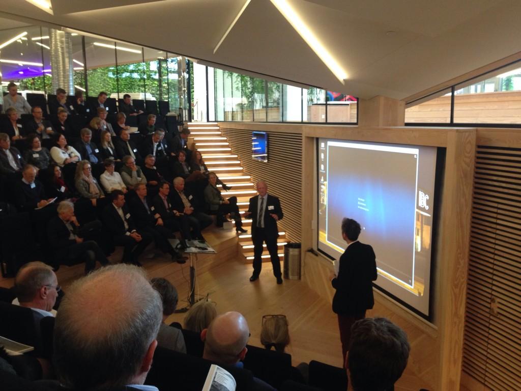 merete_nielsen's tweet photo. Efterårskonference om industrielle succeshistorier i Danmark. #reglab #industriensfond http://t.co/MpfqSEYkHo