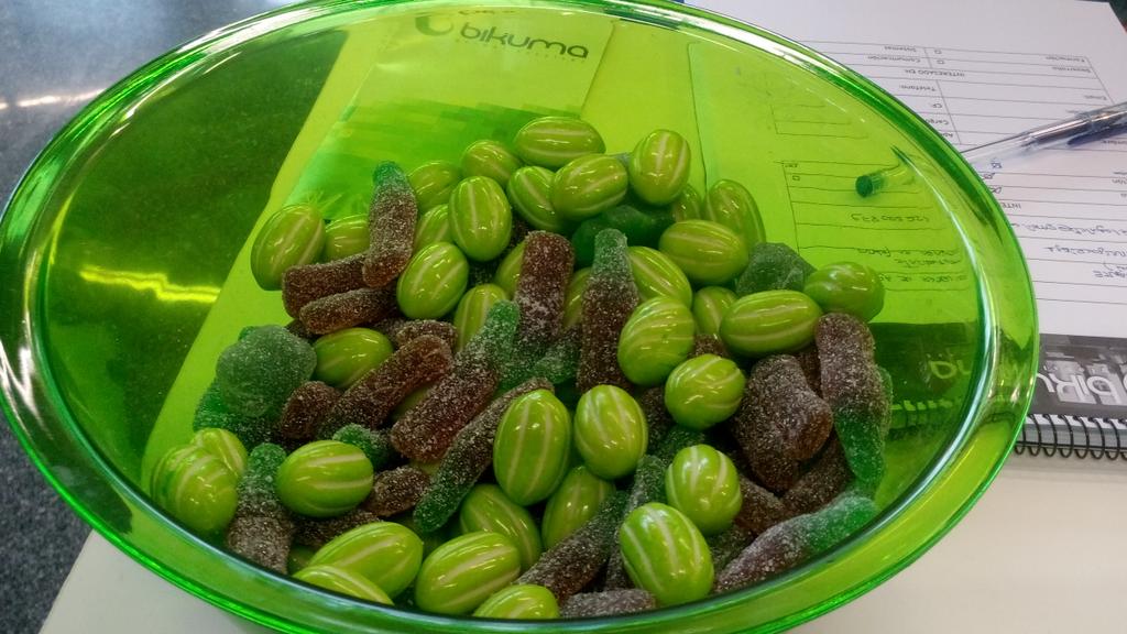 JuanraPena's tweet image. La mejor idea de la #Librecon2014, en el stand de @BikumaGlobal