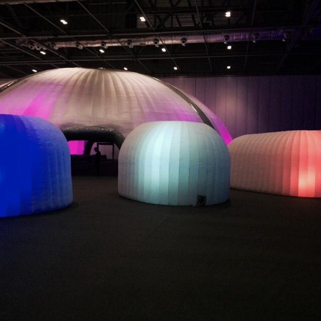 ianjsenior's tweet photo. @excellondon sales team full of hot air today @Evolutiondome #excelshowcase http://t.co/oUjAsNniOy