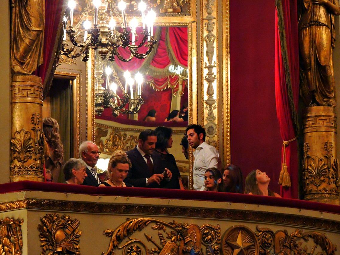 Rat goes to La Scala, Milan