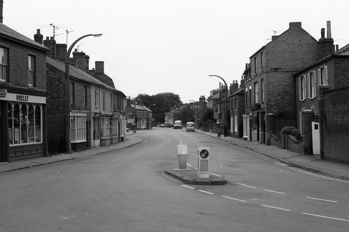Park Street , Chatteris, sometime in the 1970s.
For more on Chatteris CambridgeshireUK. visit chatteris.ccan.co.uk