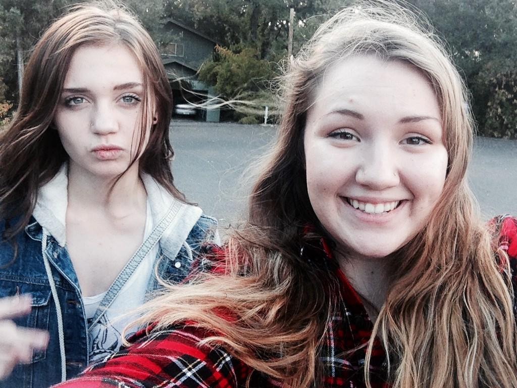 igot69bitches's tweet photo. Happy birthday to one of my favorite people on this earth I love you so damn much you cutie #weedsister #escapeladder http://t.co/g6gdzK5iGQ