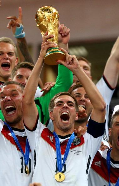 HAPPY BIRTHDAY! to former Germany captain & 2014 World Cup winner, Philipp Lahm! 