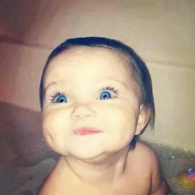 LasulaBoutique's tweet photo. Good Morning!! How gorgeous does she want to be? http://t.co/6XpN4TxF5B #baby #girl #cute #morning #lasula http://t.co/Jr1i2GMLT6