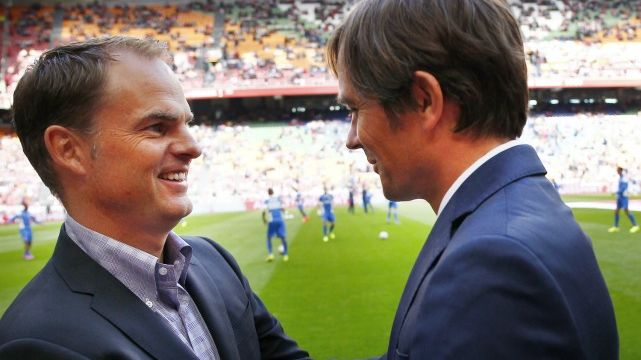 Ajaxshowtimecom's tweet photo. Cocu is De Boer dankbaar na zware periode : http://t.co/qbjyb4qjFD #ajaxshowtime #ajax http://t.co/LZsySo0HNy