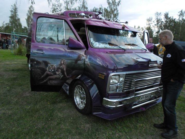 JiiBeeFin's tweet photo. #vtcf #vanners #suomevannarit #vtcfry #vanmeeting #Finland #vans&truckscluboffinland #Van #keeponvannin #vannin.com http://t.co/GVlE0wn7zN